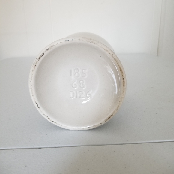 Vintage Henry McKenna Kentucky Whiskey 4/5 Quart Stoneware Cork & Jug (Empty) - Picture 3 of 3